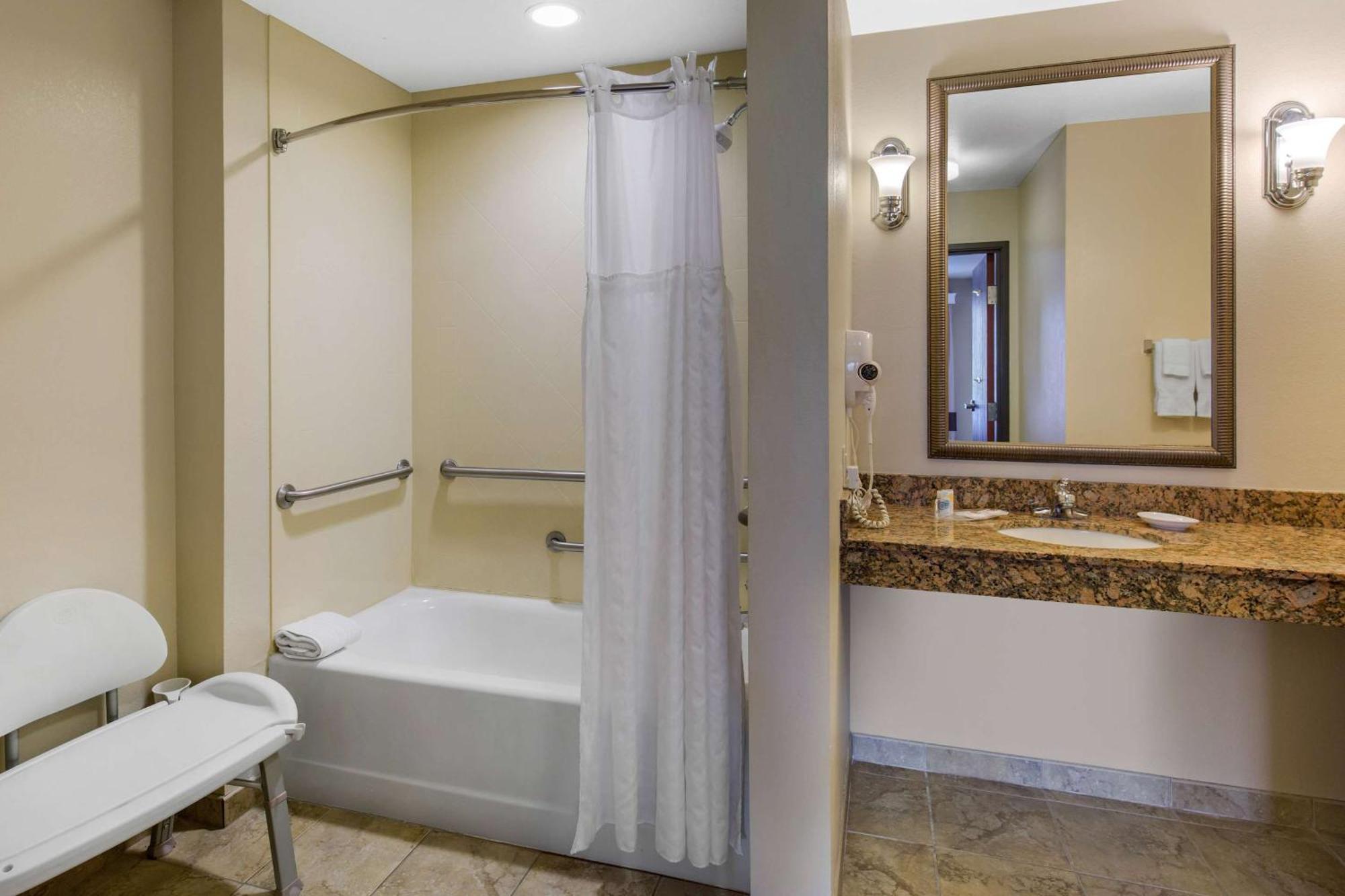 Comfort Suites Seaford Esterno foto